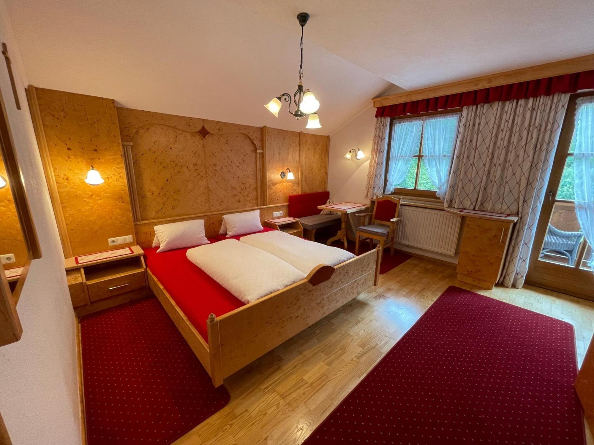 Nebanauer Apartment Капл Екстериор снимка